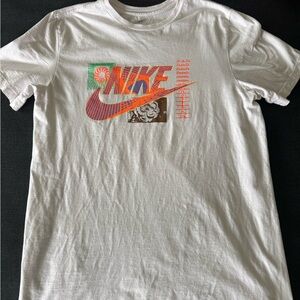 Retro Nike White and Orange Graphic Tee